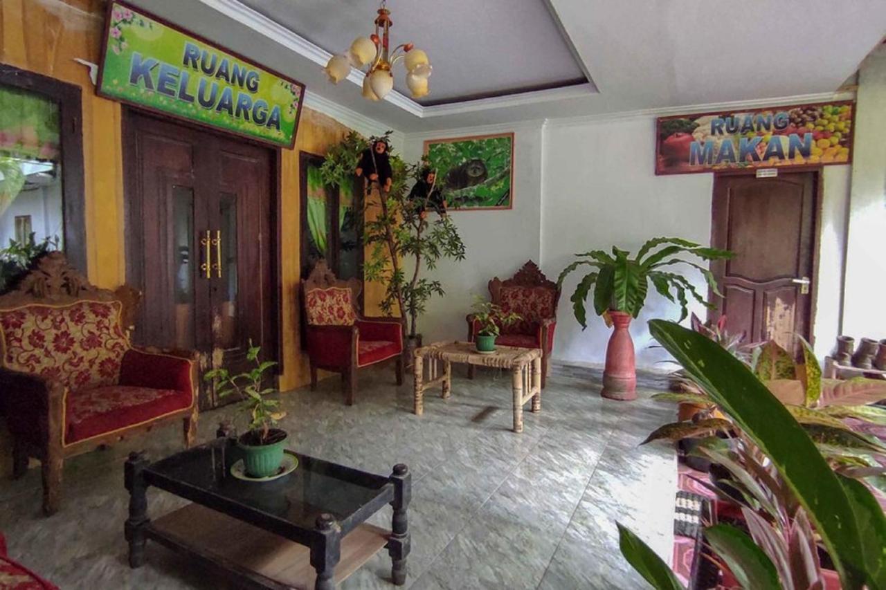 Oyo 90988 Tangkoko Jungle Homestay Rinondoran Екстер'єр фото